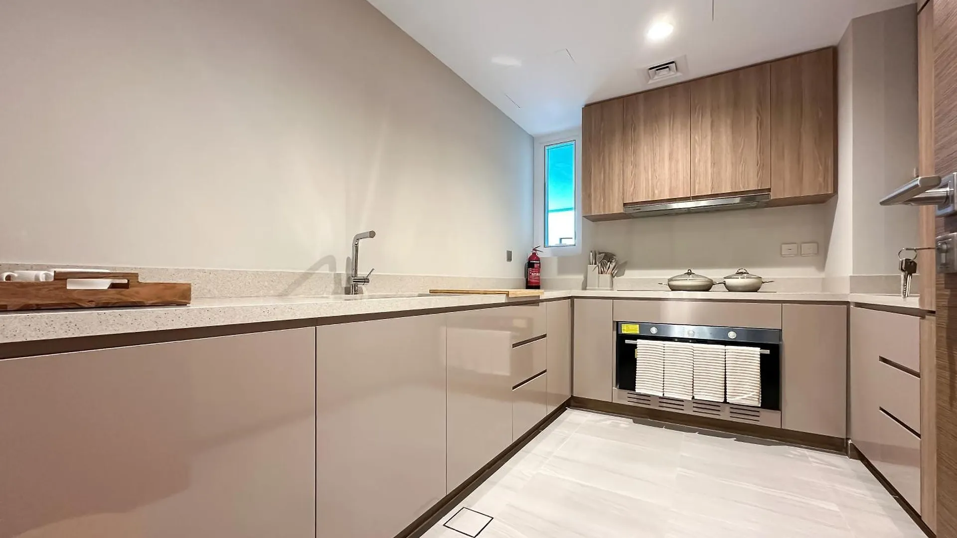 Trophy-Ride In Equestrian Elegance W Private Entr Apartment Dubai