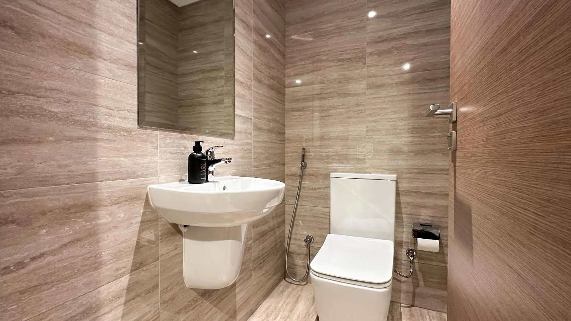 Trophy-Ride In Equestrian Elegance W Private Entr Apartment Dubai