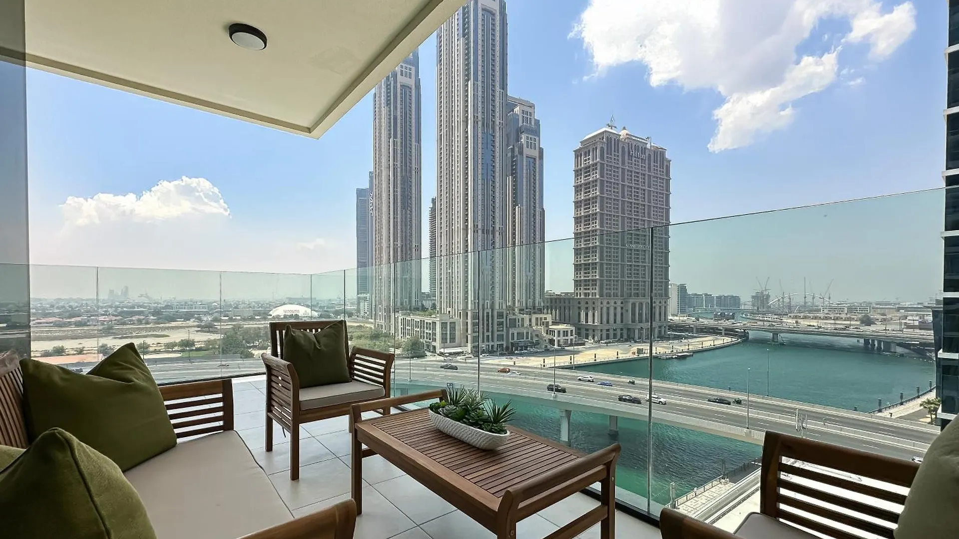 Trophy-Ride In Equestrian Elegance W Private Entr Apartment Dubai