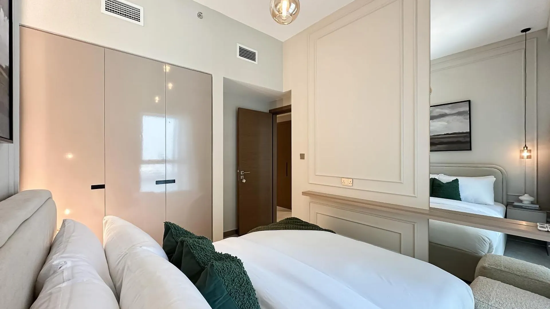 Trophy-Ride In Equestrian Elegance W Private Entr Apartment Dubai 0*,