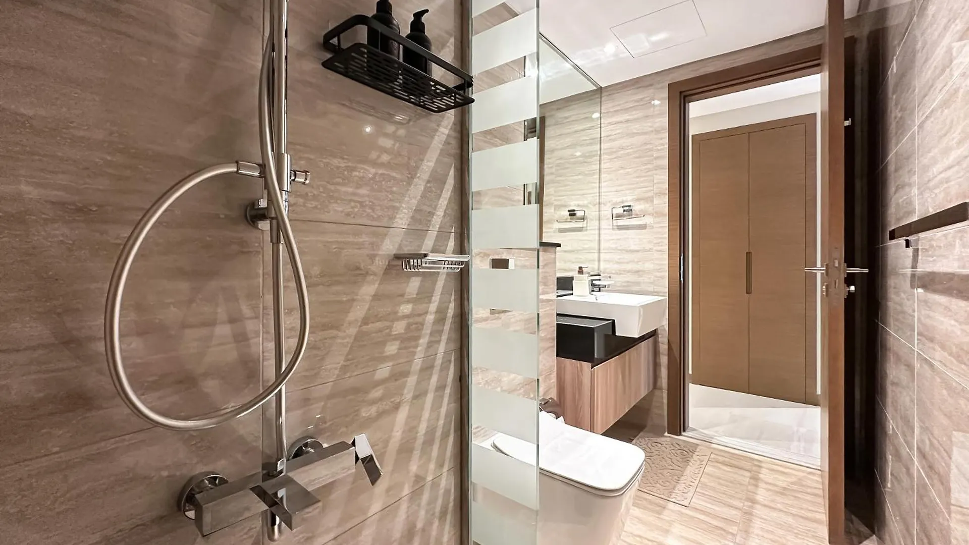 Trophy-Ride In Equestrian Elegance W Private Entr Apartment Dubai