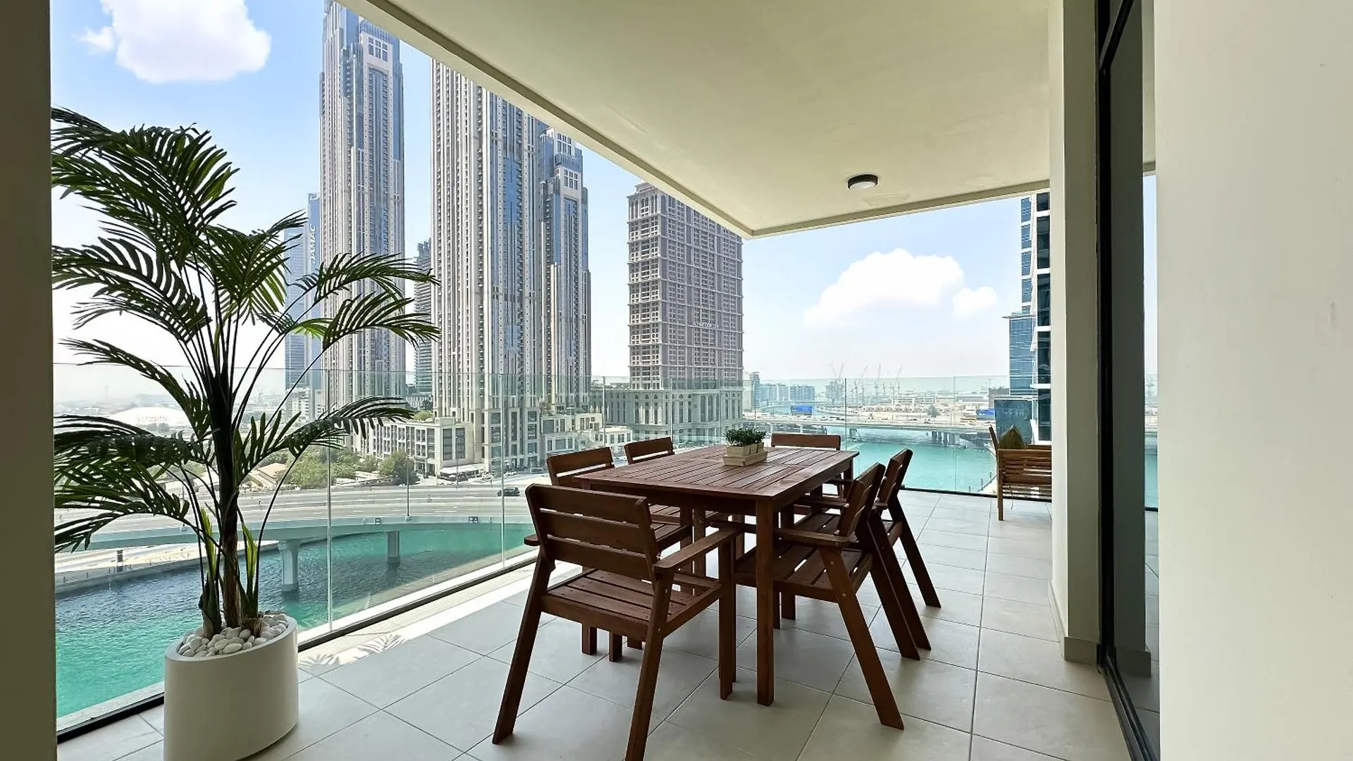 Trophy-Ride In Equestrian Elegance W Private Entr Apartment Dubai